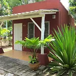 Forest Bungalows & Mama\'S Restaurant