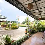 Oyo 1060 Lanta Andaleaf Bungalow