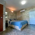 Samanta By The Sea (Adults Only)