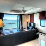 Emerald Beach-Front Apartments Fishermans Village