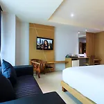 Chaweng Cove Beach Resort