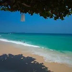 Chaweng Cove Beach Resort