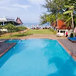 Royal Lanta Resort & Spa