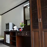 First Residence Hotel