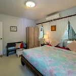 Banyan House Samui Bed And Breakfast (Adults Only)