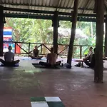 Chill Out Bar And Bungalows