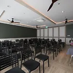 Sawaddi Patong Resort & Spa By Tolani - Sha Extra Plus