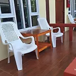 Sleep In Lanta Resort