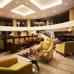 Summer Spring Hotel