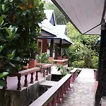Lovely Lanta Resort