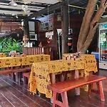 Baan Suan Rim Klong Resort