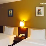 Naris Art Hotel