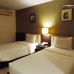 Naris Art Hotel