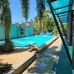 Cha-Cha Hotel