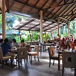 Phalarn Inn Resort