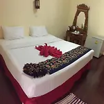 Lanta Pearl Beach Resort