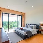 Xanadu Beach Resort