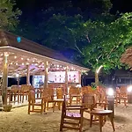 Koh Ngai Paradise Beach
