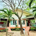 Lanta Palm Beach Resort , Beach Bungalow - Koh Lanta