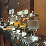 Aiyaree Place Hotel Sha Plus