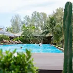Long Beach Chalet - Sha Extra Plus