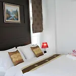 Nattha Waree Hot Spring Resort And Spa