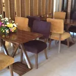 Honey Lodge