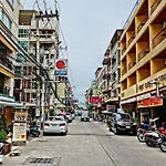 Lek Jomtien Hotel