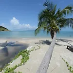 3 Bedroom Villa On Beach Front Resort Tg12