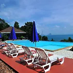 Koh Ngai Cliff Beach Resort