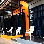 Loma Place