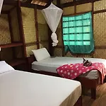 Hutyee Boat Bungalow