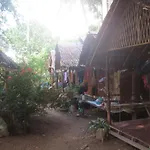 Easy Huts