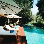 Wanakarn Beach Resort & Spa