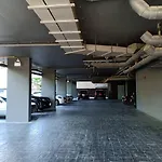 Dlux Condominium 510