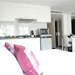 Kiss Condo Studio Near The Beach