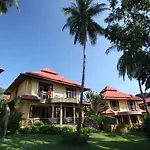 3 Bedroom Villa On Beach Front Resort Tg12
