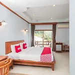 Oyo 385 Aonang President Hotel
