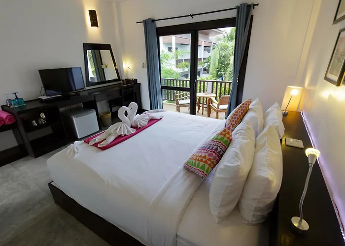 Greenlight Fisherman\'S Village Resort & Cafe