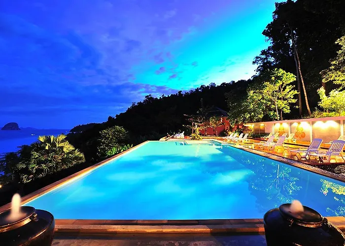 Koh Ngai Cliff Beach Resort