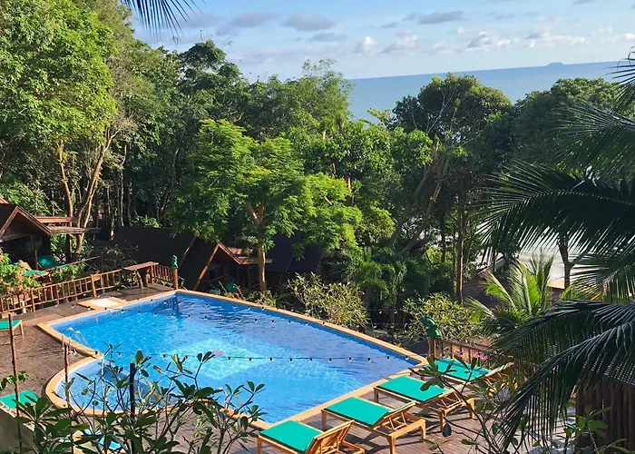 Koh Jum Ocean Beach Resort