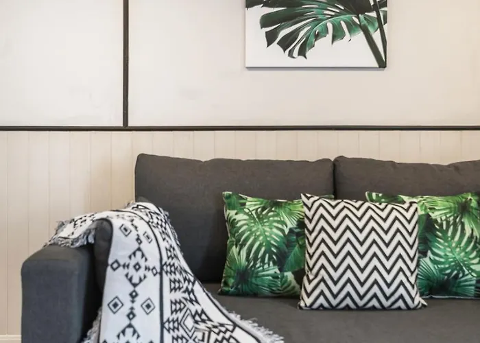 Miq Asoke808 Villa - Asoke Bts - Garden Pool - 16 Pax