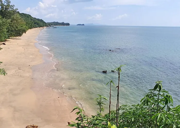 Koh Jum Aosi Beach View