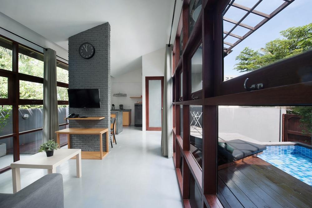 Baan Talay Pool 3*