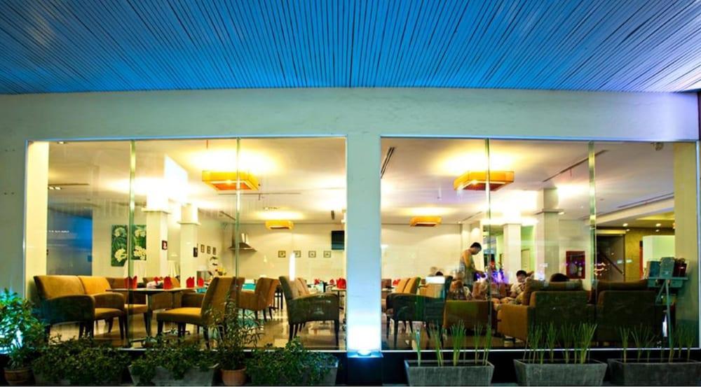 C & N Patong, Phuket
