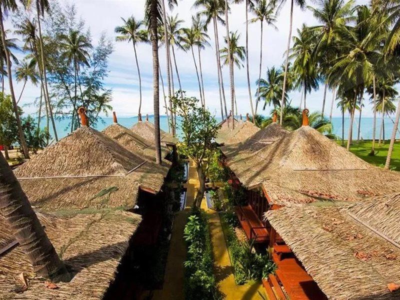 Lipa Bay Resort 3*