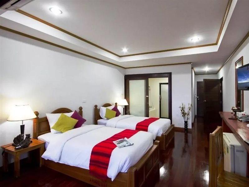 Lipa Bay Resort Lipa Noi