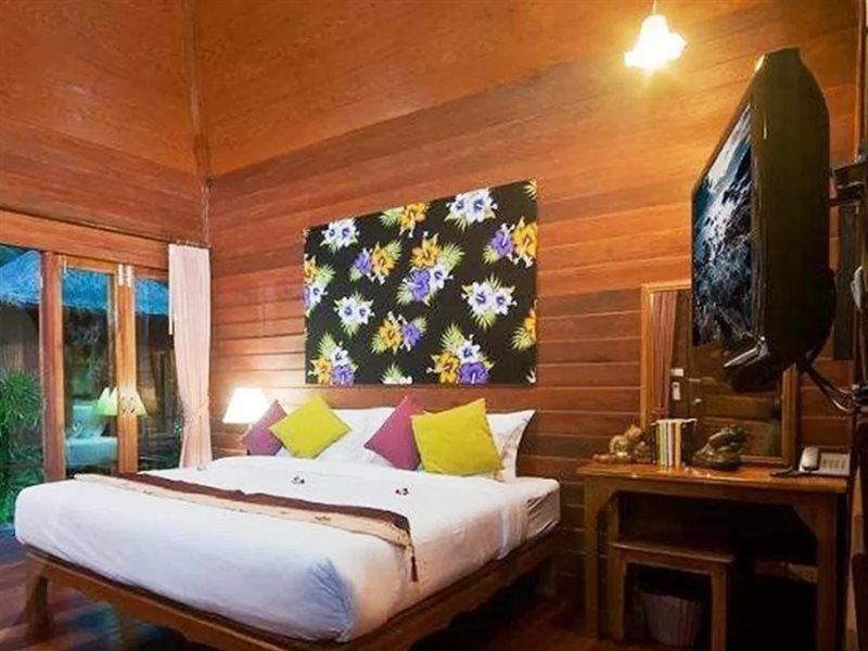 Lipa Bay Resort 3*