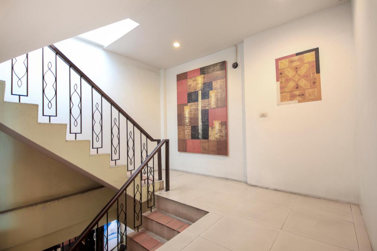 Hotel Oyo 1054 Backpacker 2*