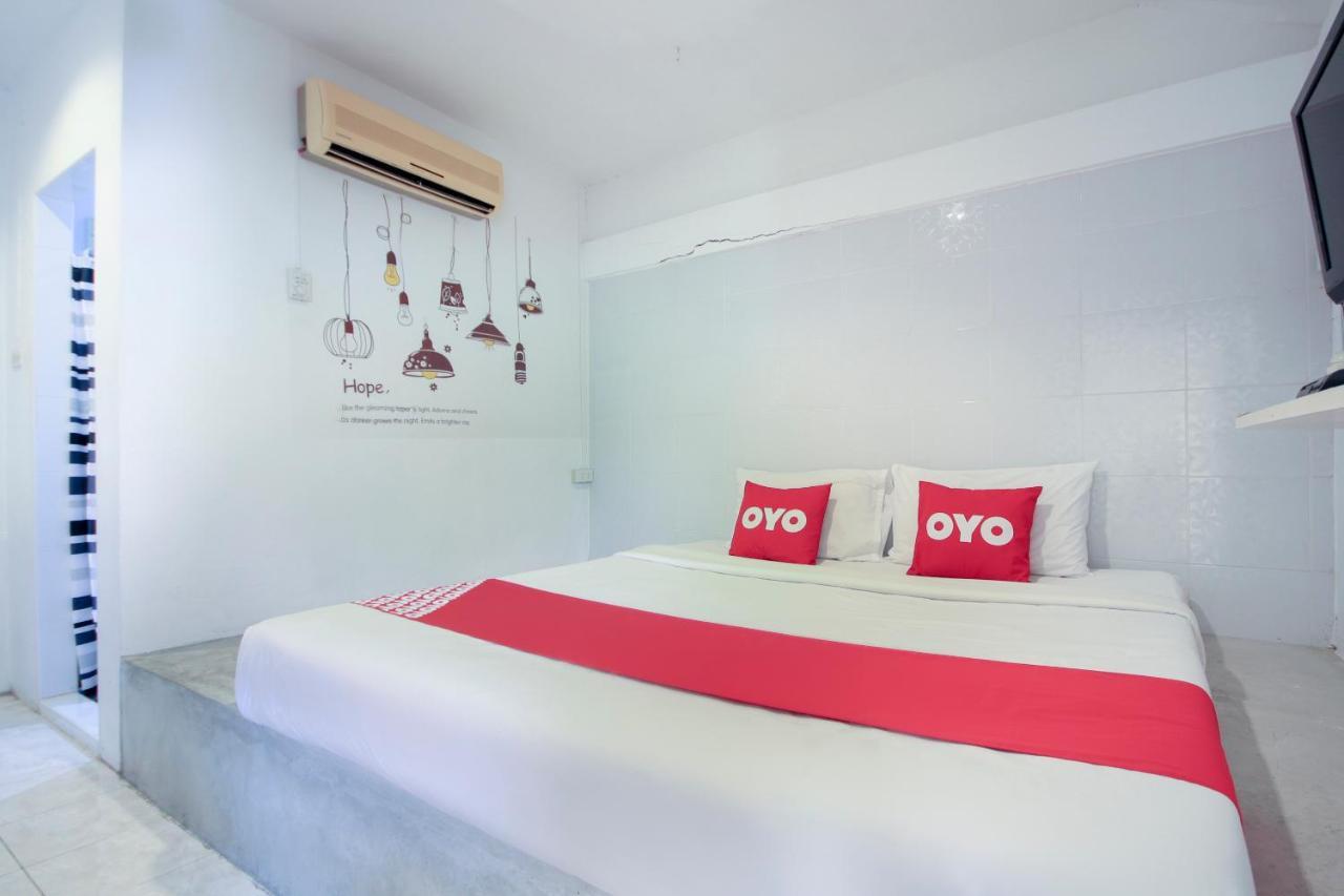 Oyo 1054 Backpacker Hotel 2*